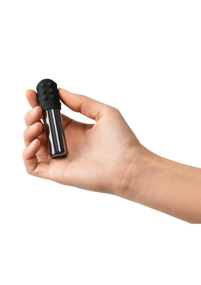 Le Wand Le Wand Bullet Rechargeable Vibrator with Textured Silicone Sleeve and Ring Female Sex Toys Le Wand Le Wand Bullet Rechargeable Vibrator with Textured Silicone Sleeve and Ring Female Sex Toys