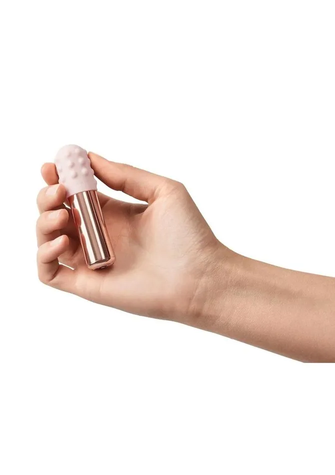 Le Wand Le Wand Bullet Rechargeable Vibrator with Textured Silicone Sleeve and Ring Female Sex Toys Le Wand Le Wand Bullet Rechargeable Vibrator with Textured Silicone Sleeve and Ring Female Sex Toys