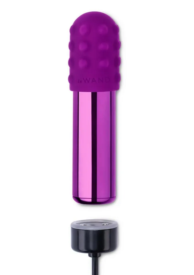 Le Wand Le Wand Bullet Rechargeable Vibrator with Textured Silicone Sleeve and Ring Female Sex Toys Le Wand Le Wand Bullet Rechargeable Vibrator with Textured Silicone Sleeve and Ring Female Sex Toys